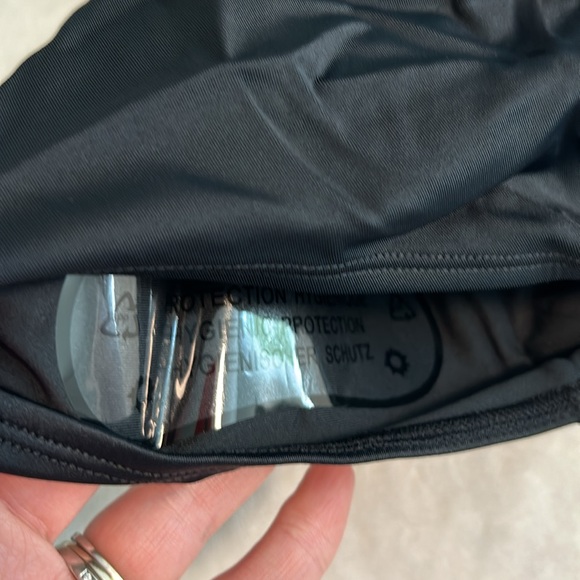 NWT HALARA Crossover bikini bottom - Picture 10 of 13